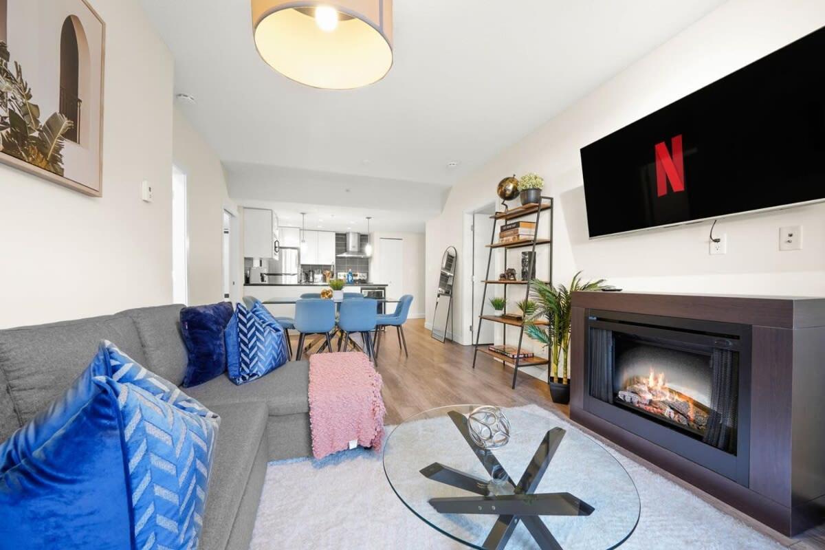 Dazzling Condo By Stadium Downtown With Free Parking Vancouver Exteriör bild